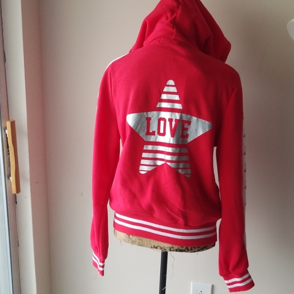 Red/White Love Star Sweatsuit - Picture 5 of 5